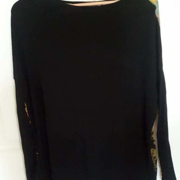 Beautiful soft top - Picture 2 of 6